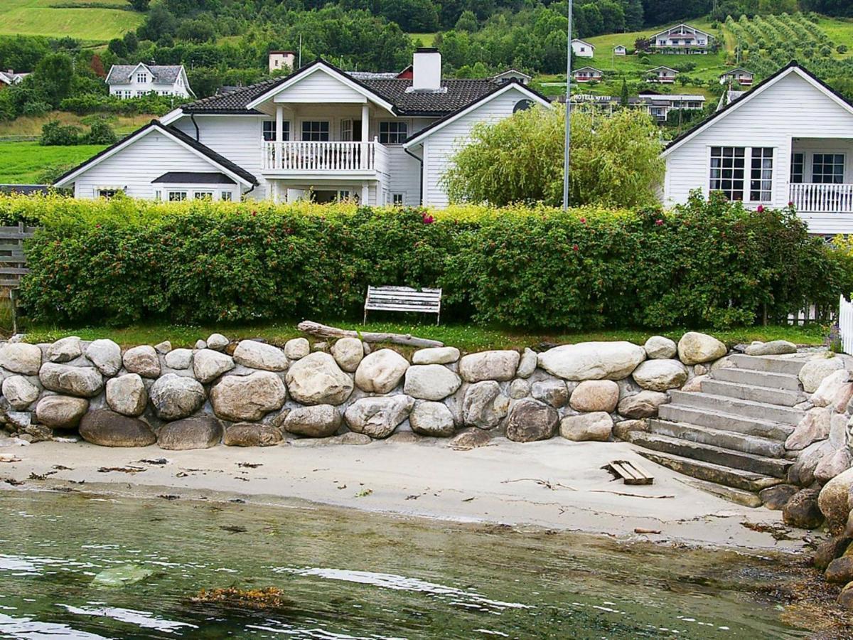 Two-Bedroom Holiday Home In Leikanger 레이캉에르 외부 사진